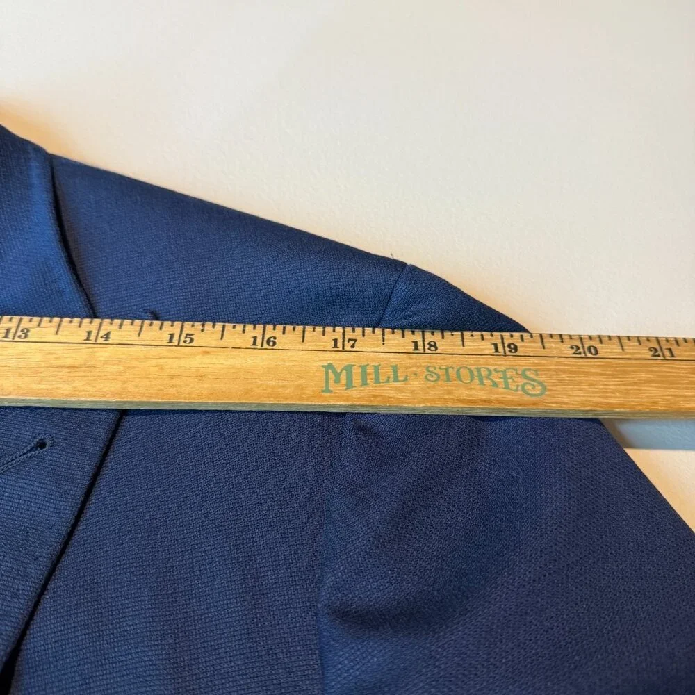 Canali Men 34R Kei Blazer Travel Sport Coat Blue Career Work Water Resistant